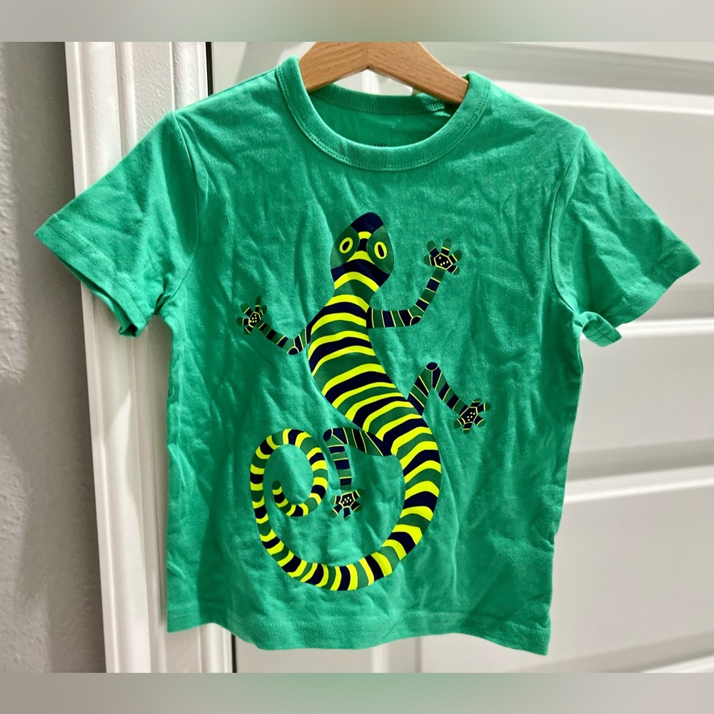 Brand new! Toddler boy’s Gap graphic t shirt
